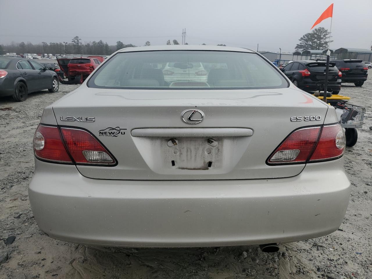 2003 Lexus ES - Image 6