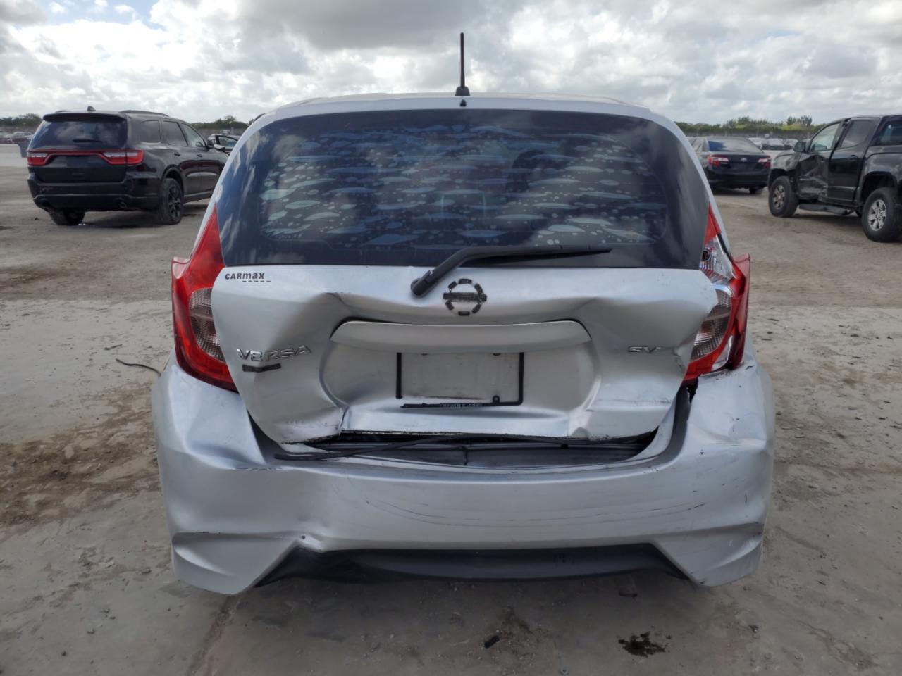 2019 Nissan Versa - Image 6