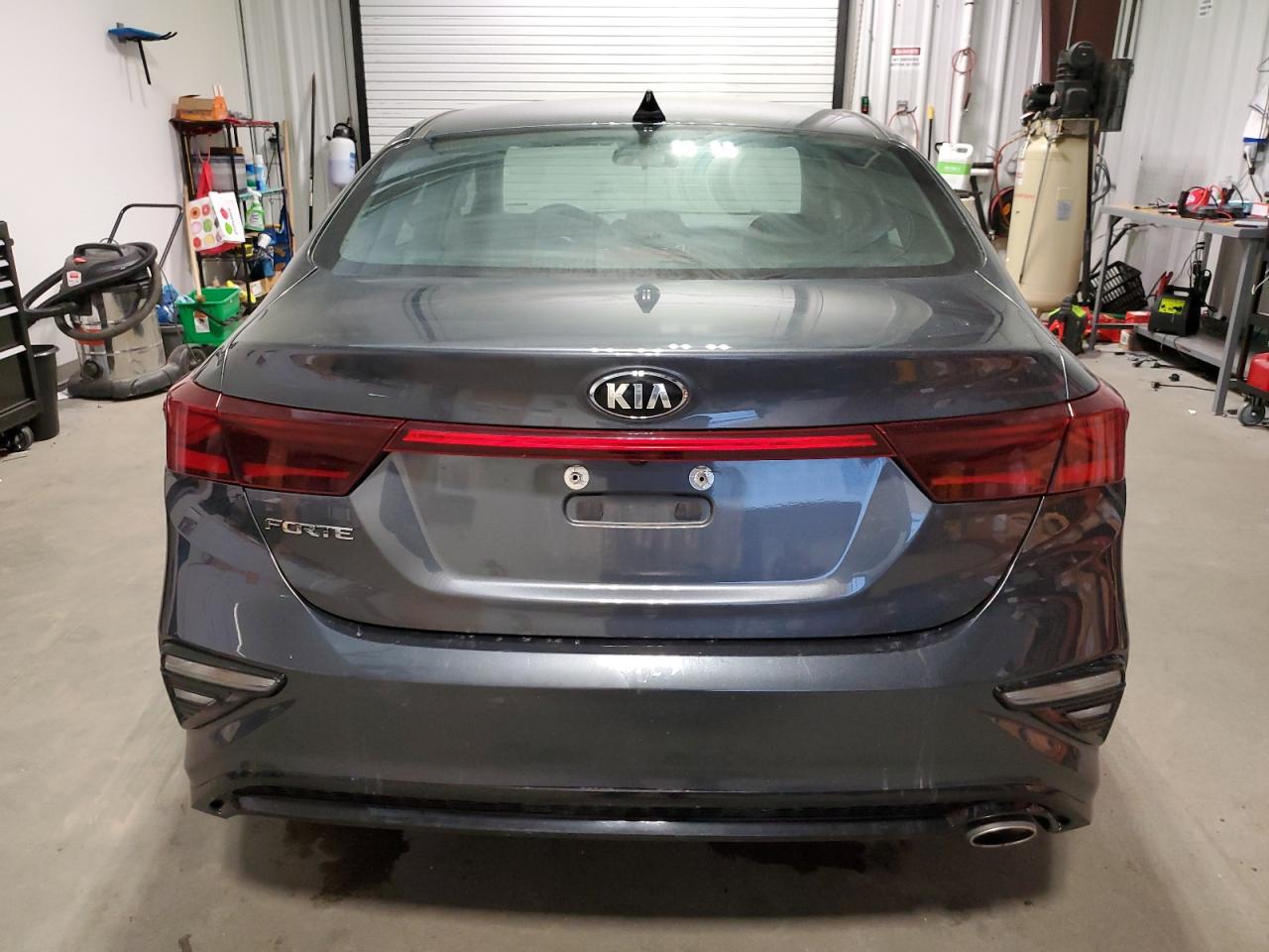 2021 Kia Forte - Image 6