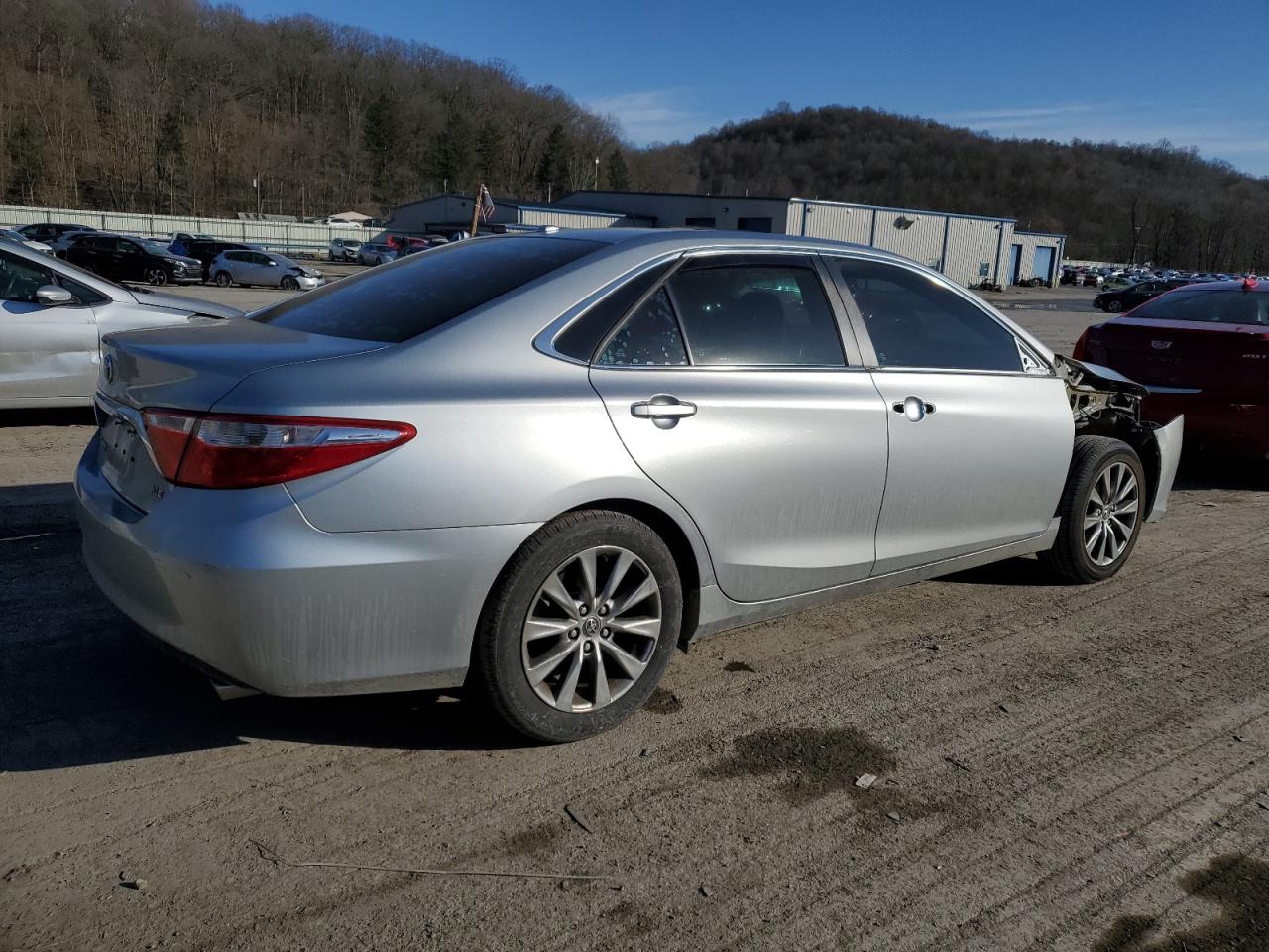 2015 Toyota Camry - Image 3