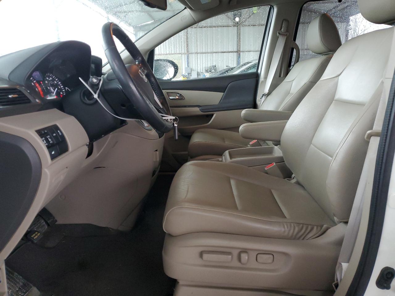 2015 Honda Odyssey - Image 7