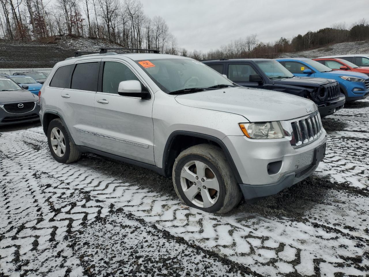 2011 Jeep Grand Cherokee - Image 4