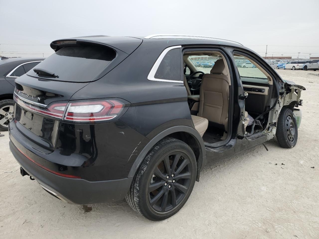 2021 Lincoln Nautilus - Image 3