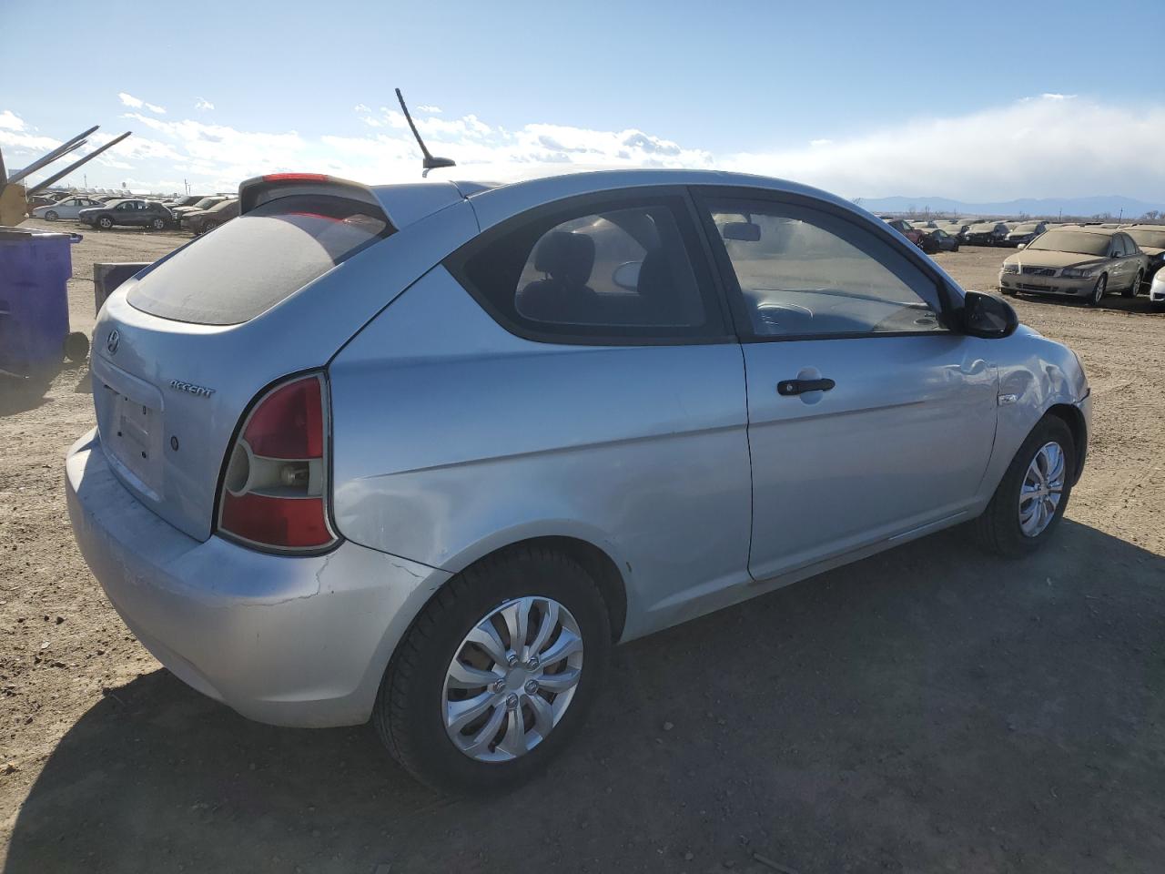 2008 Hyundai Accent - Image 3