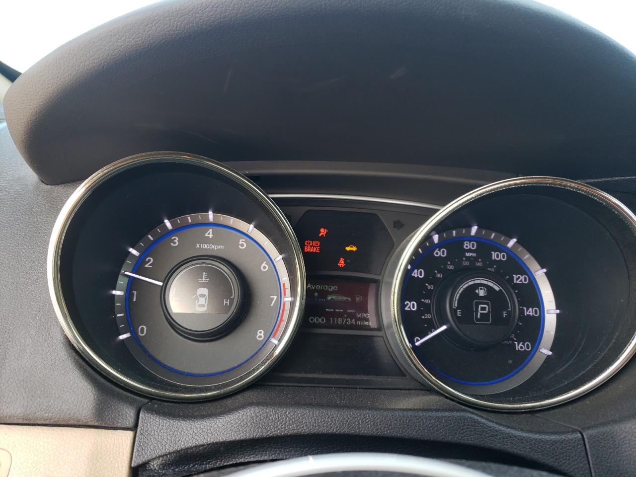 2011 Hyundai Sonata - Image 9