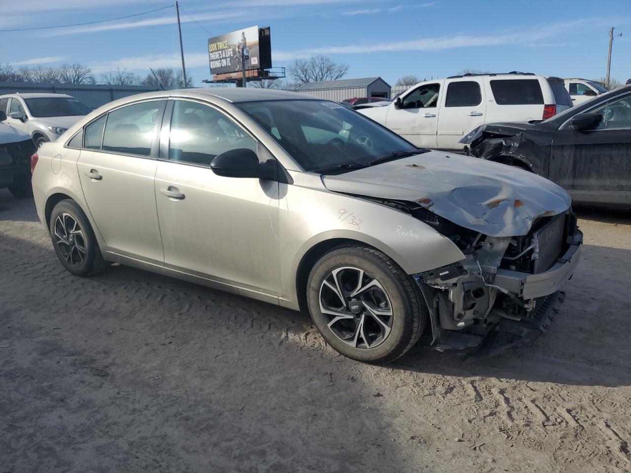2014 Chevrolet Cruze - Image 4