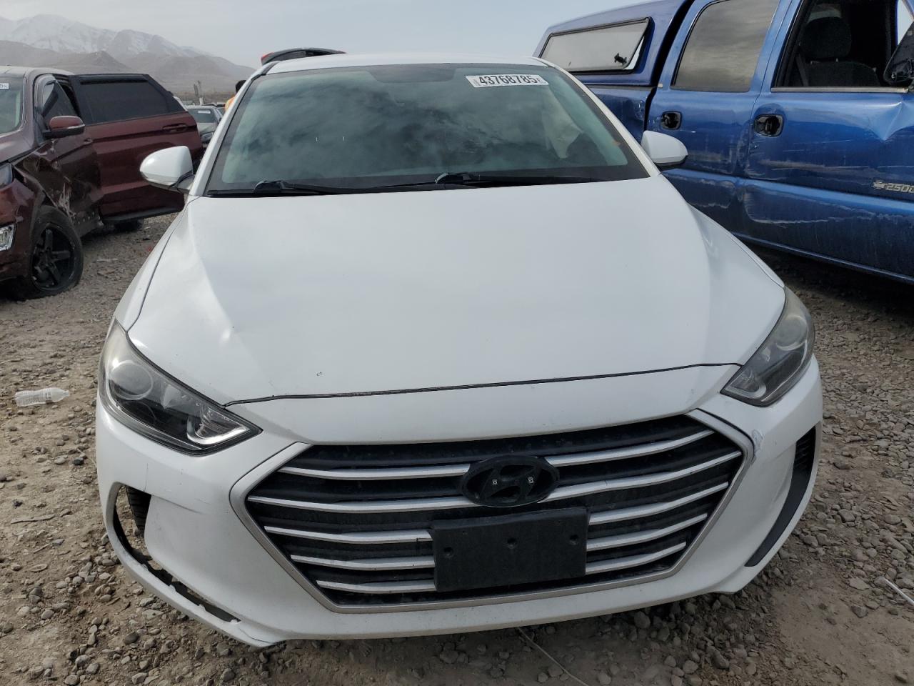 2018 Hyundai Elantra - Image 5