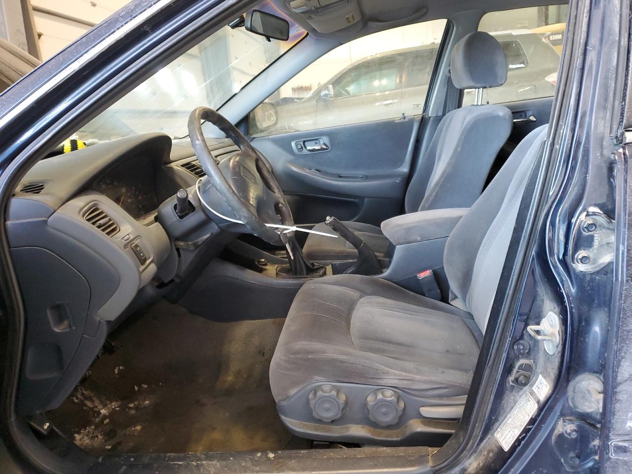 2000 Honda Accord - Image 7