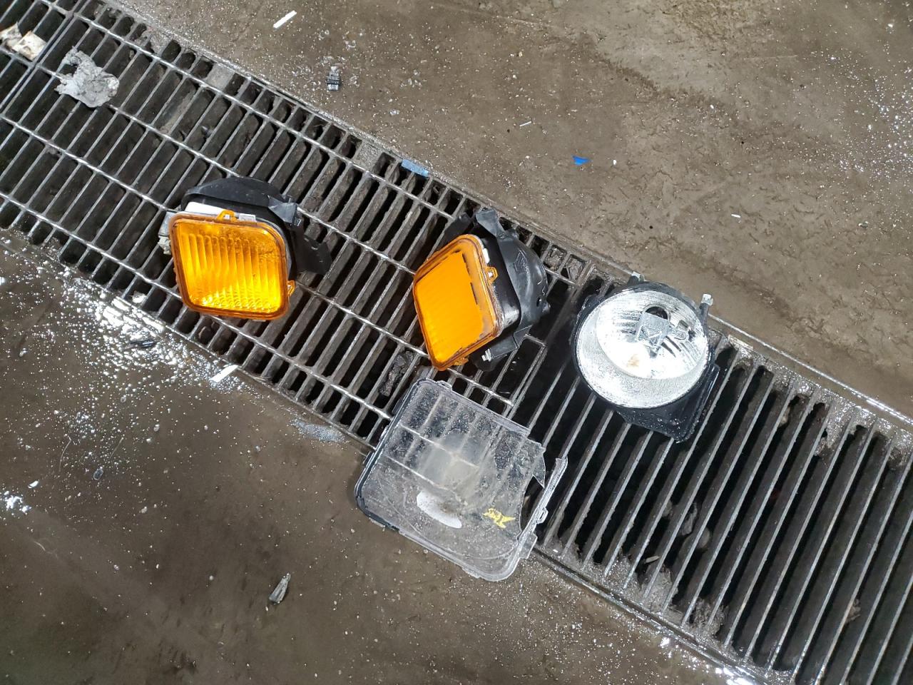 2006 Hummer H3 - Image 13