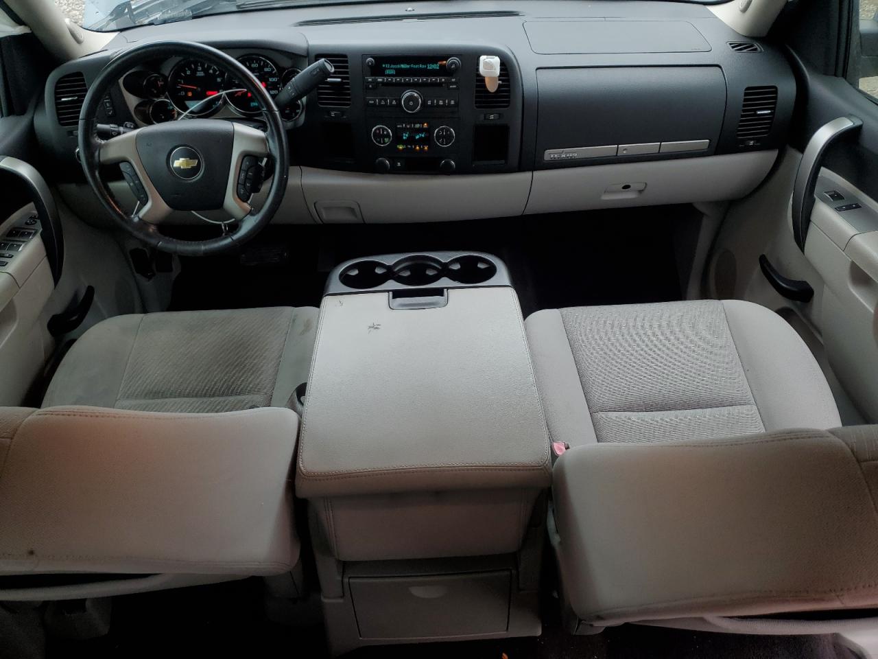 2011 Chevrolet Silverado - Image 8
