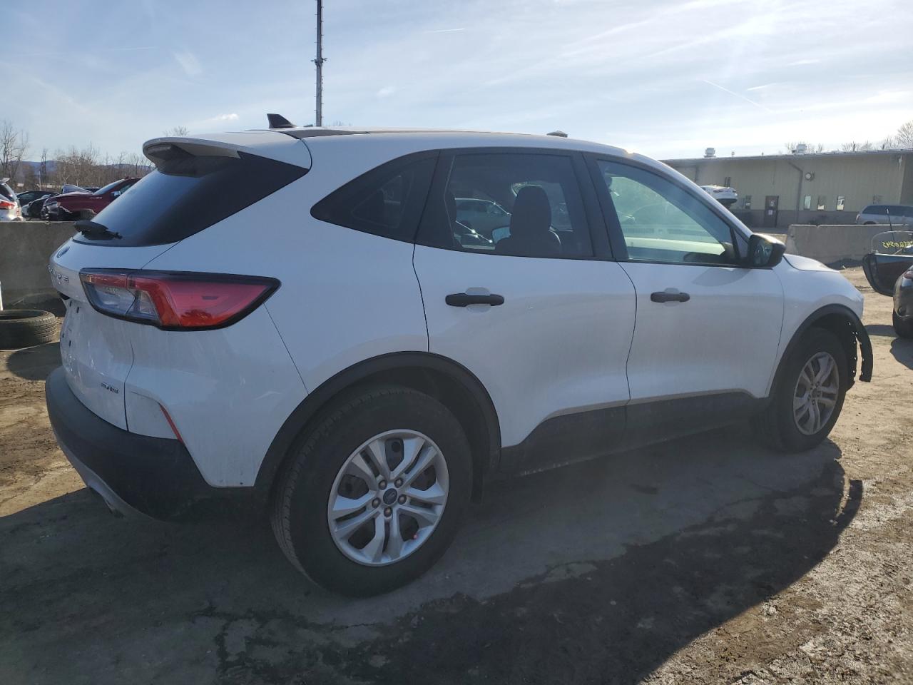 2022 Ford Escape - Image 3