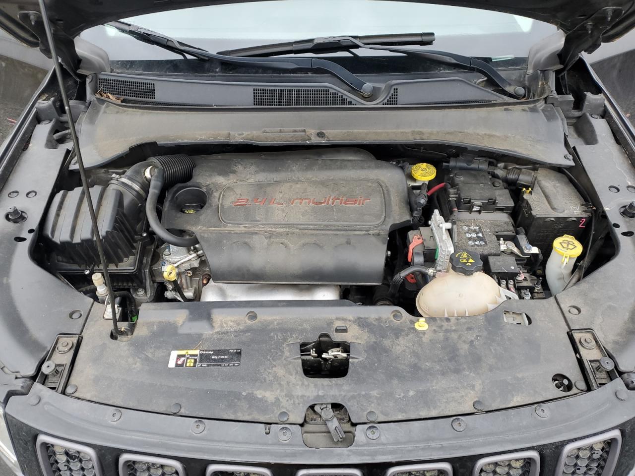 2017 Jeep Compass - Image 12