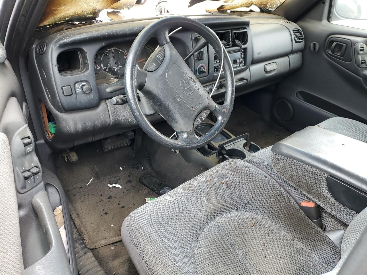 1998 Dodge Dakota - Image 8