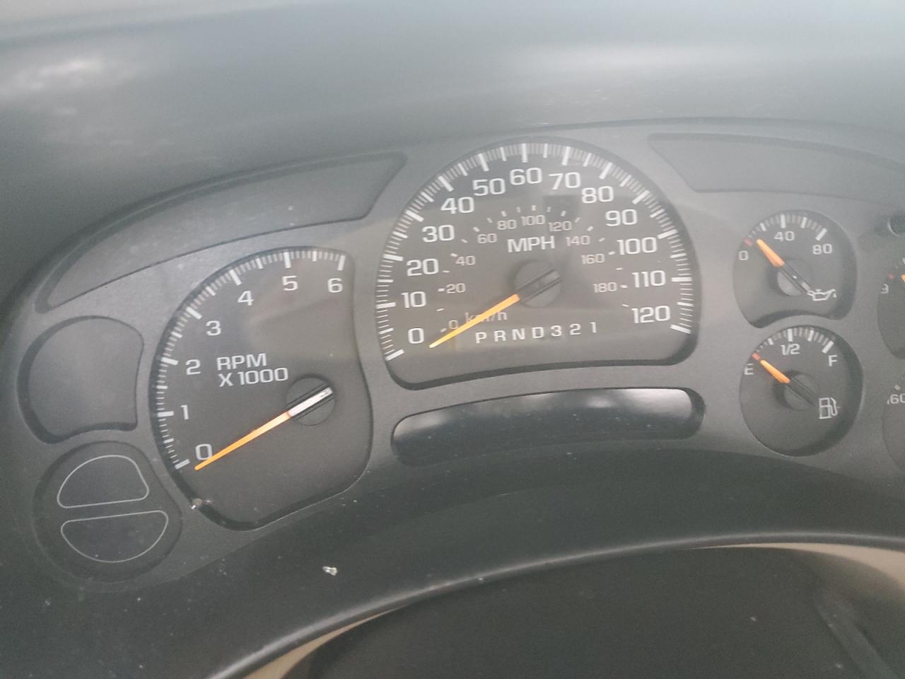 2006 Chevrolet Silverado - Image 9