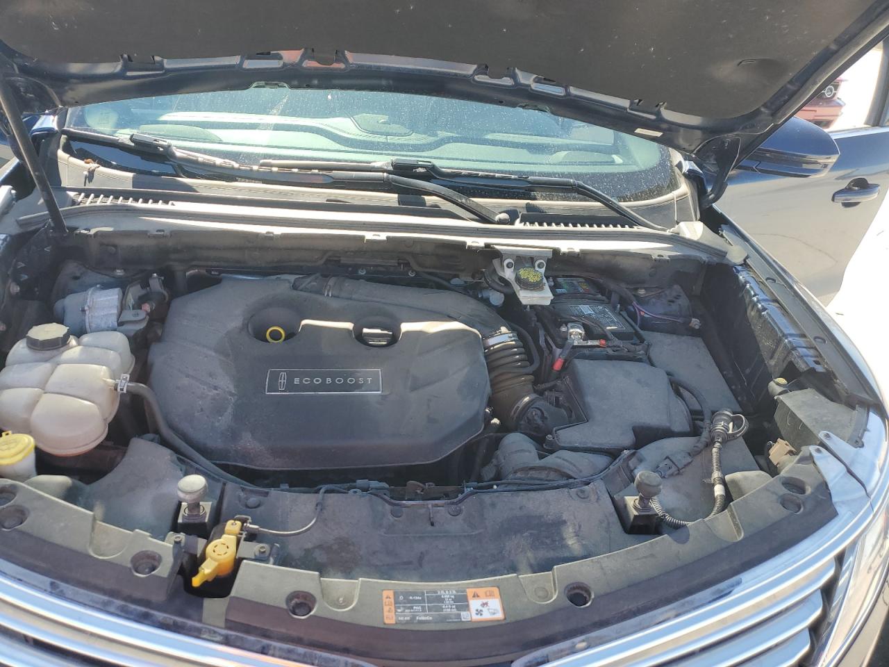 2015 Lincoln MKZ - Image 12