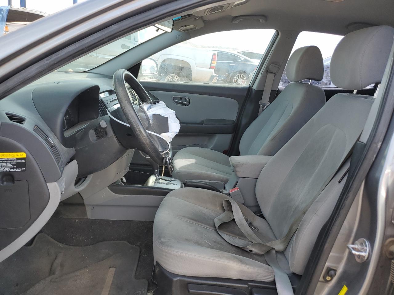 2010 Hyundai Elantra - Image 7