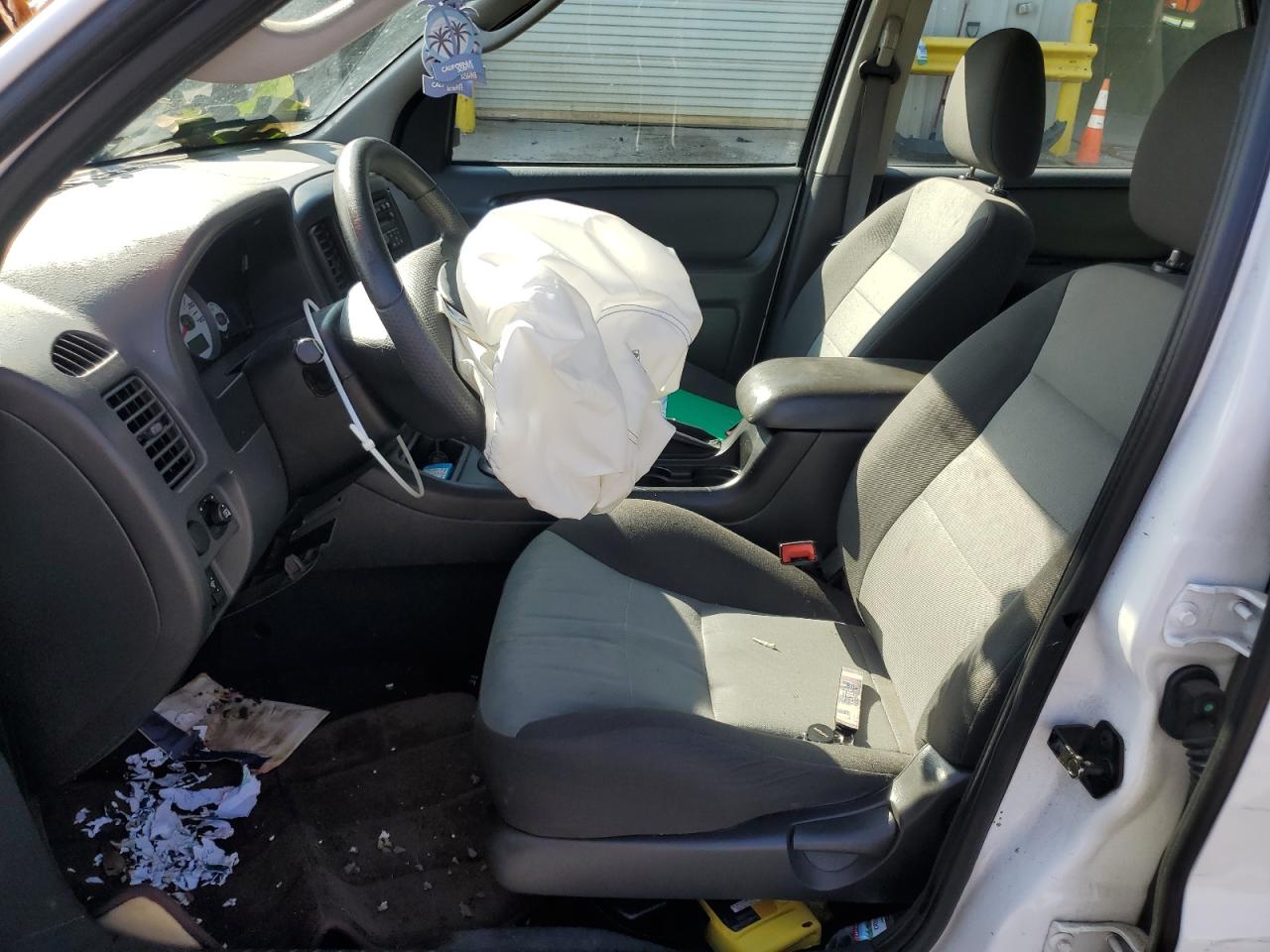 2006 Ford Escape - Image 7