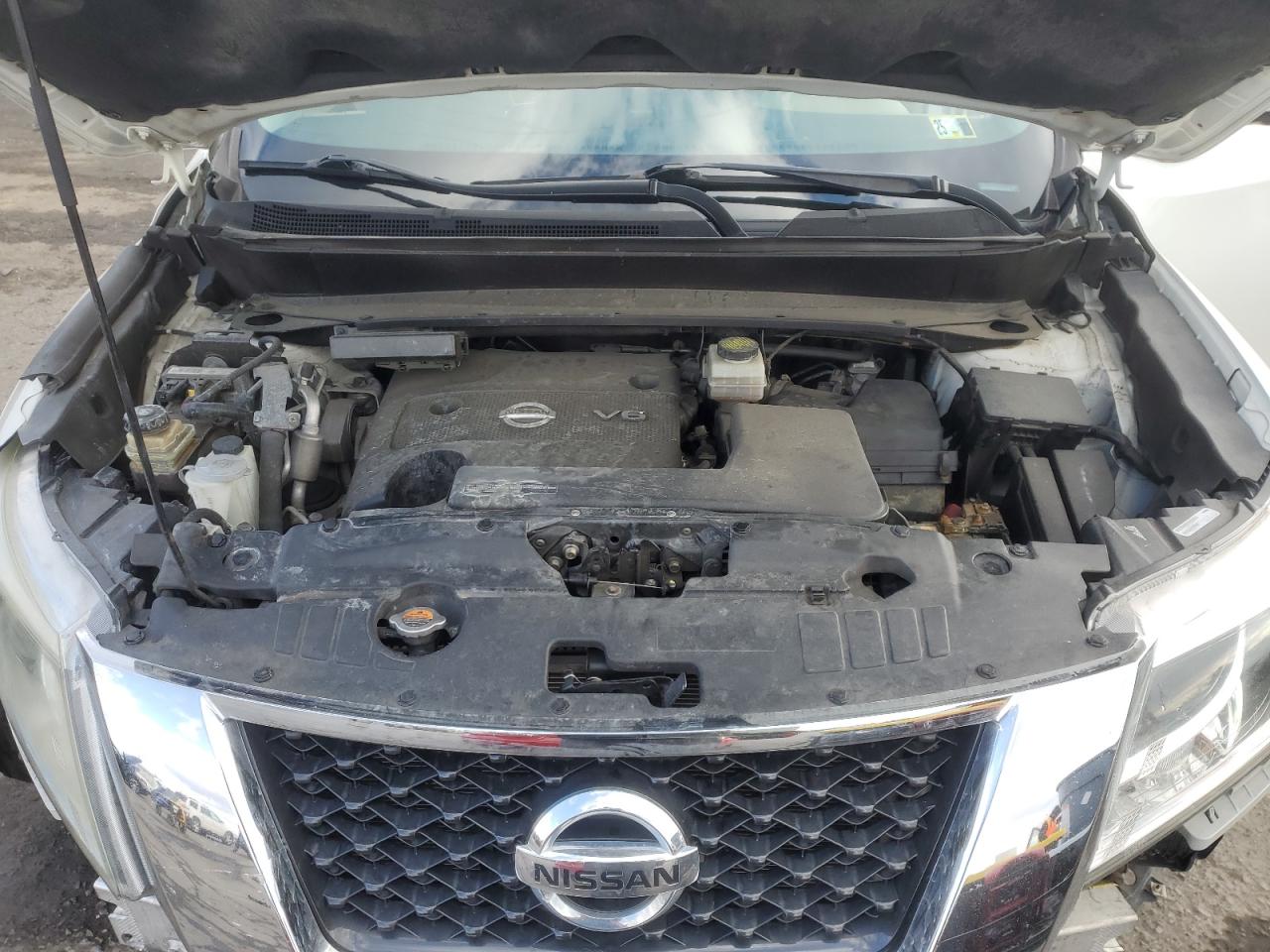 2016 Nissan Pathfinder - Image 12