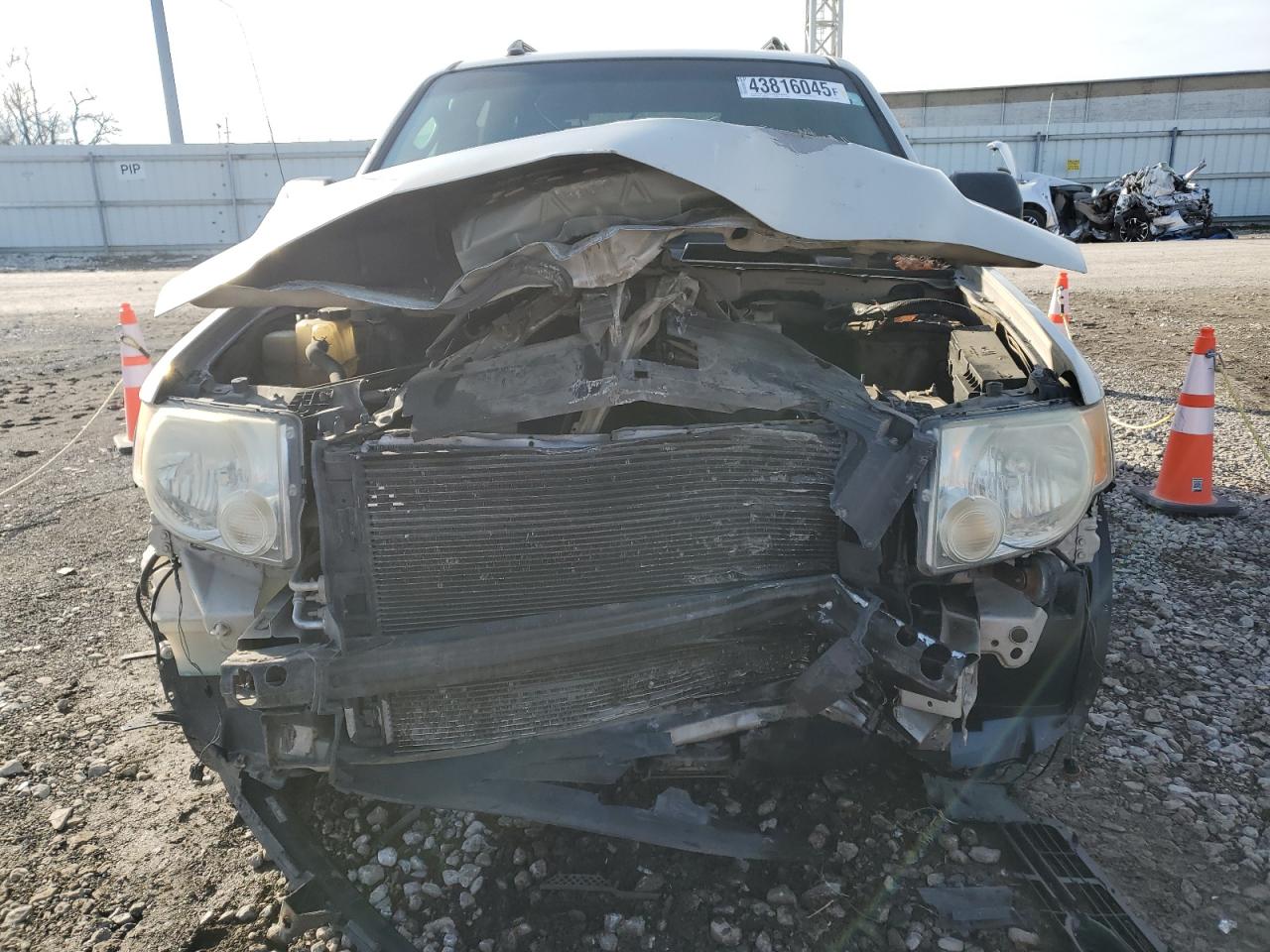 2009 Ford Escape - Image 5