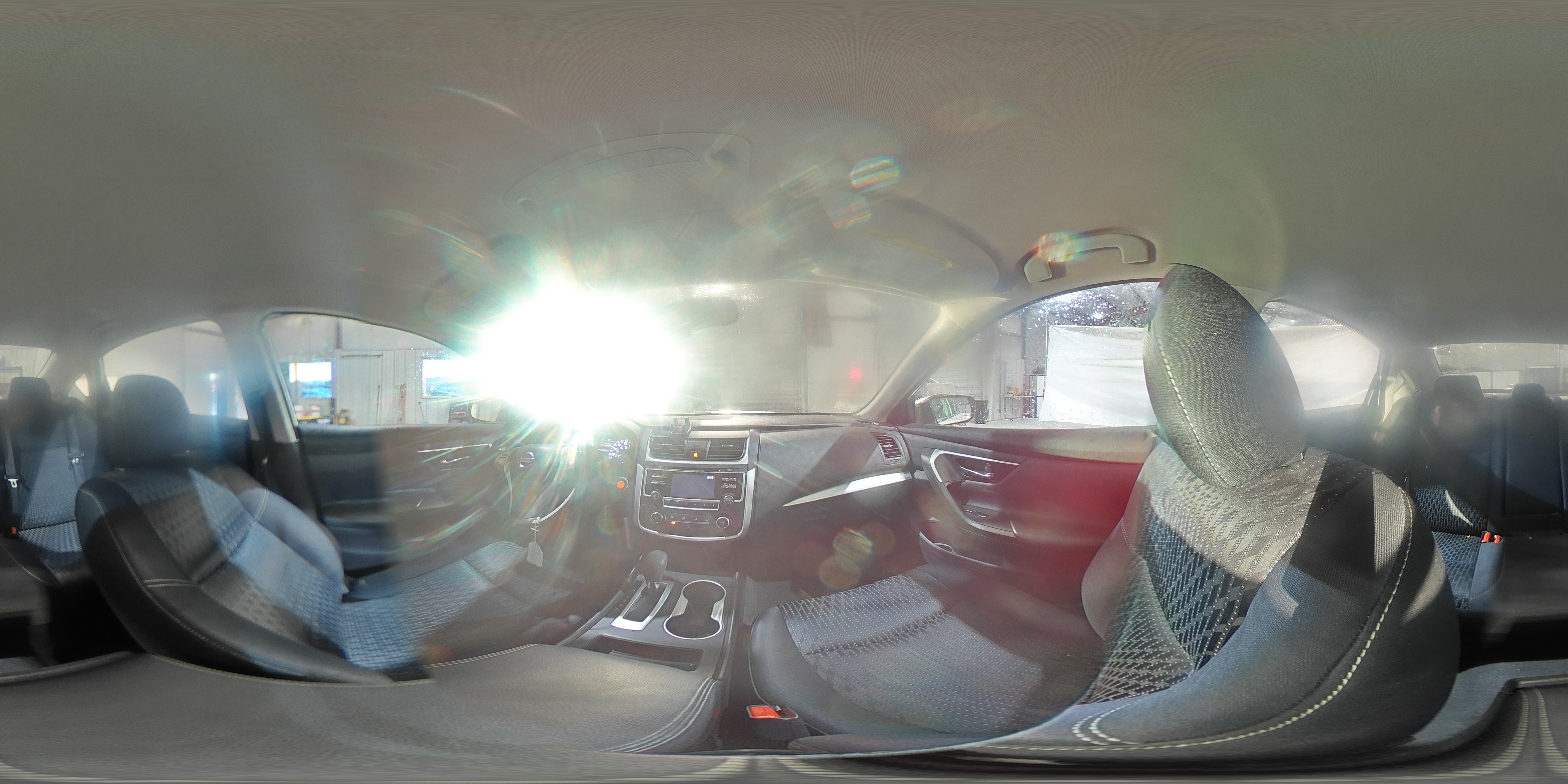 2017 Nissan Altima - Image 14