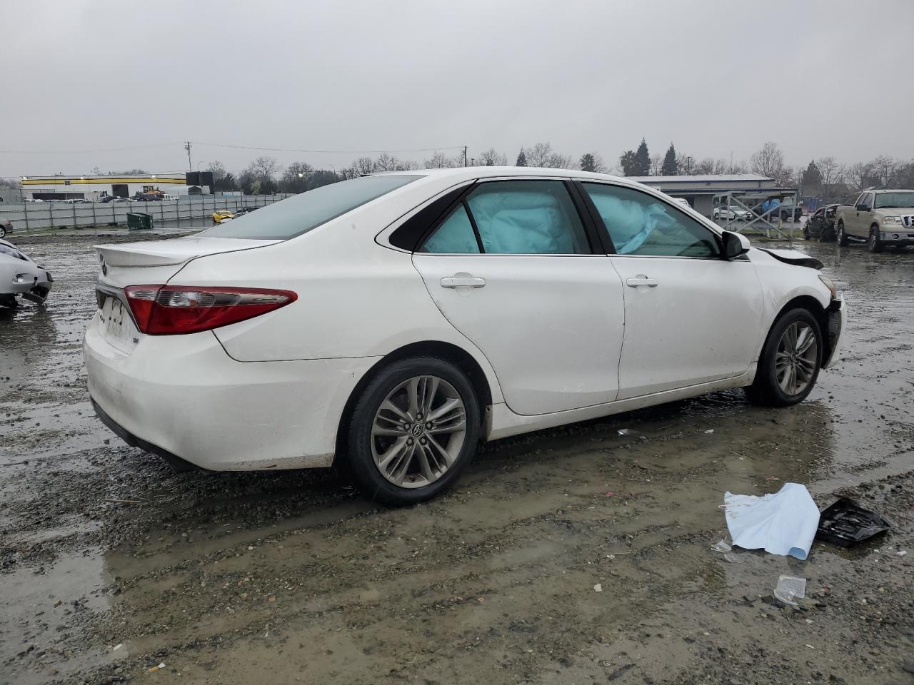 2015 Toyota Camry - Image 3