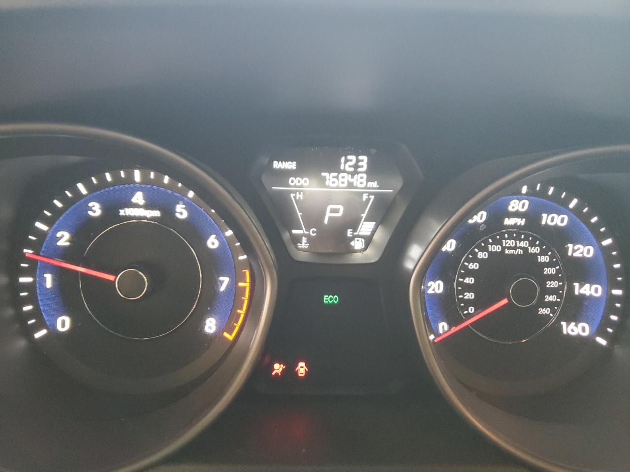 2013 Hyundai Elantra - Image 9