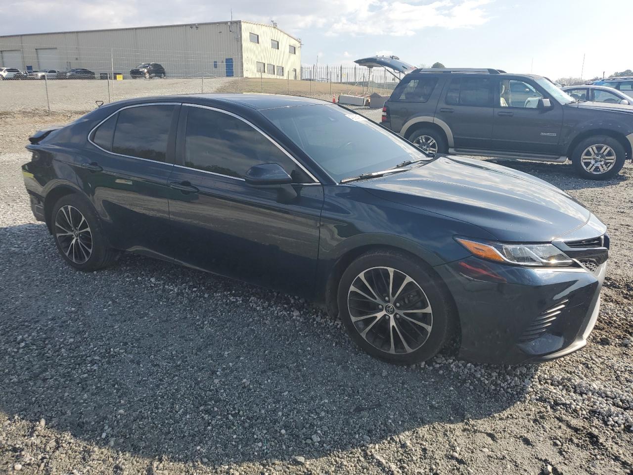 2018 Toyota Camry - Image 4