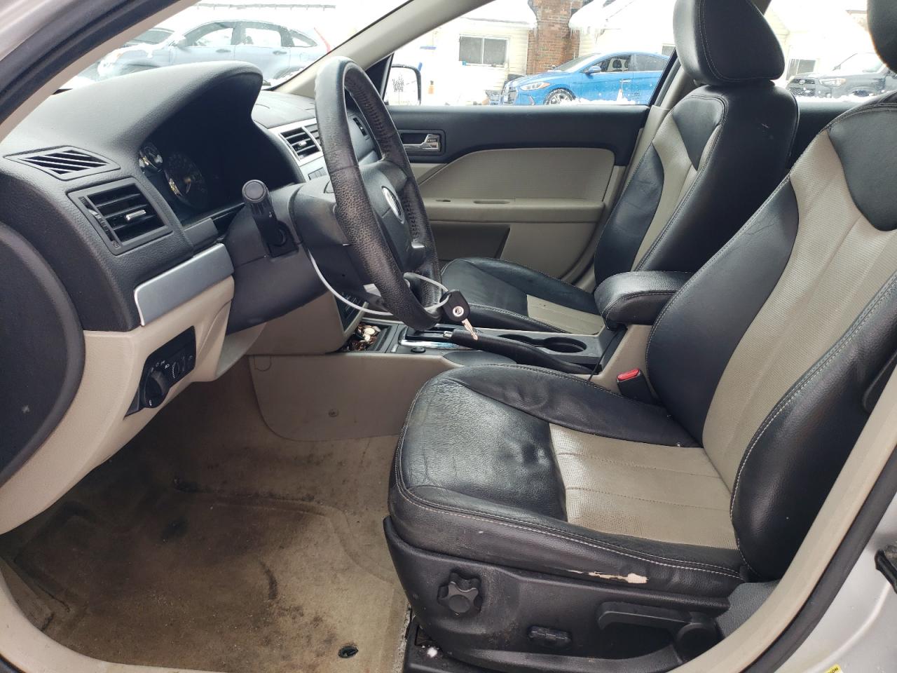 2009 Mercury Milan - Image 7