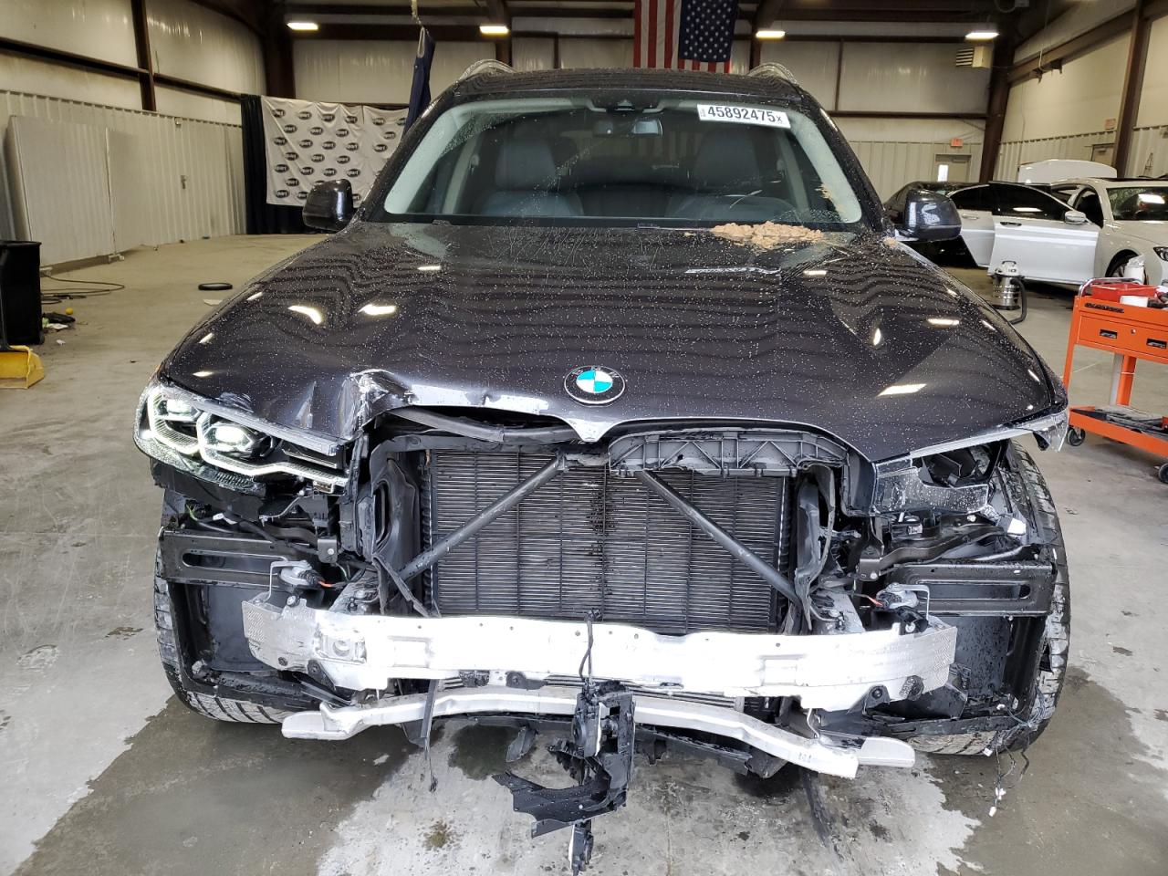 2021 BMW X7 - Image 5