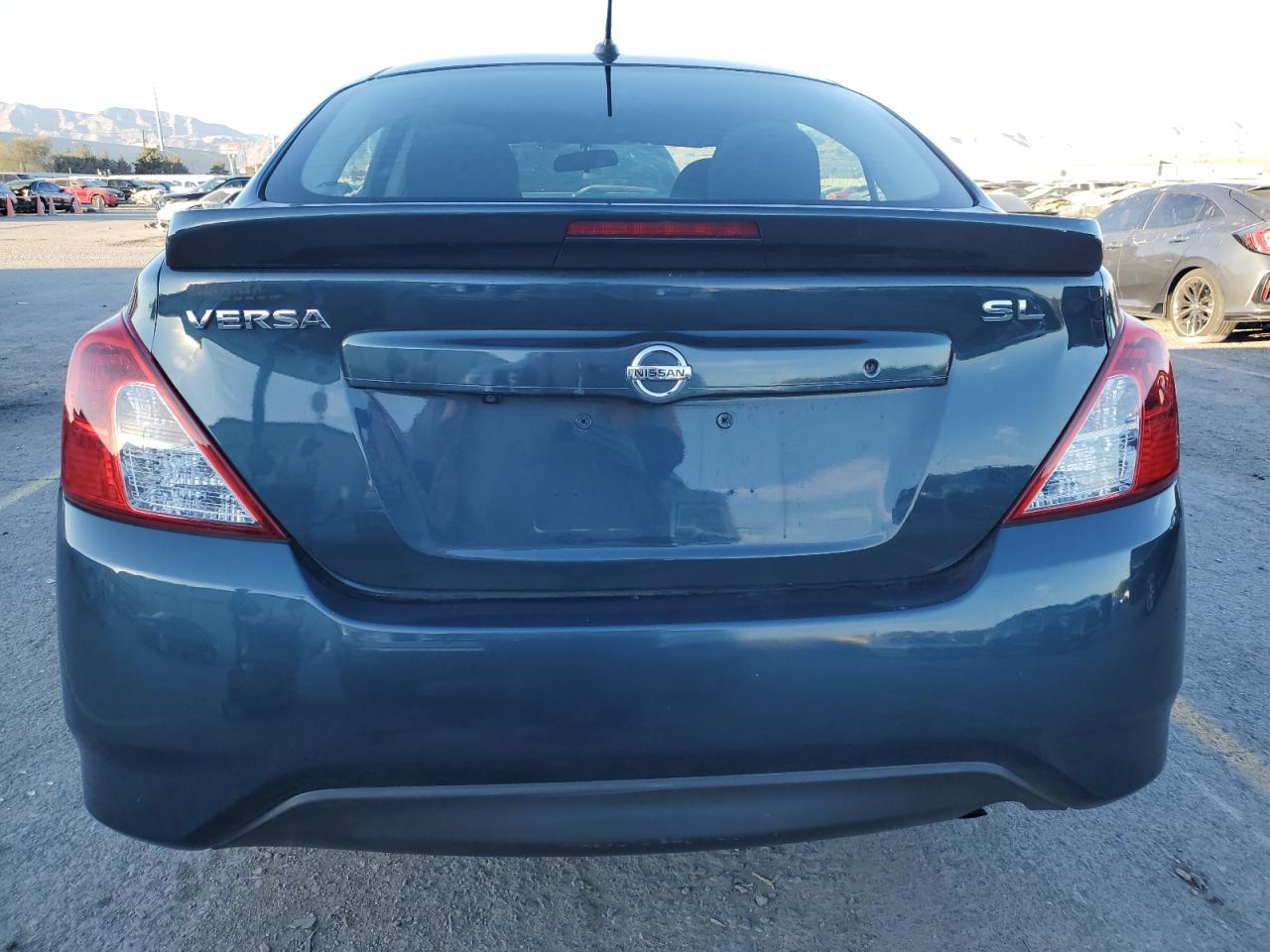 3N1CN7AP9HL825233 NISSAN VERSA 2017