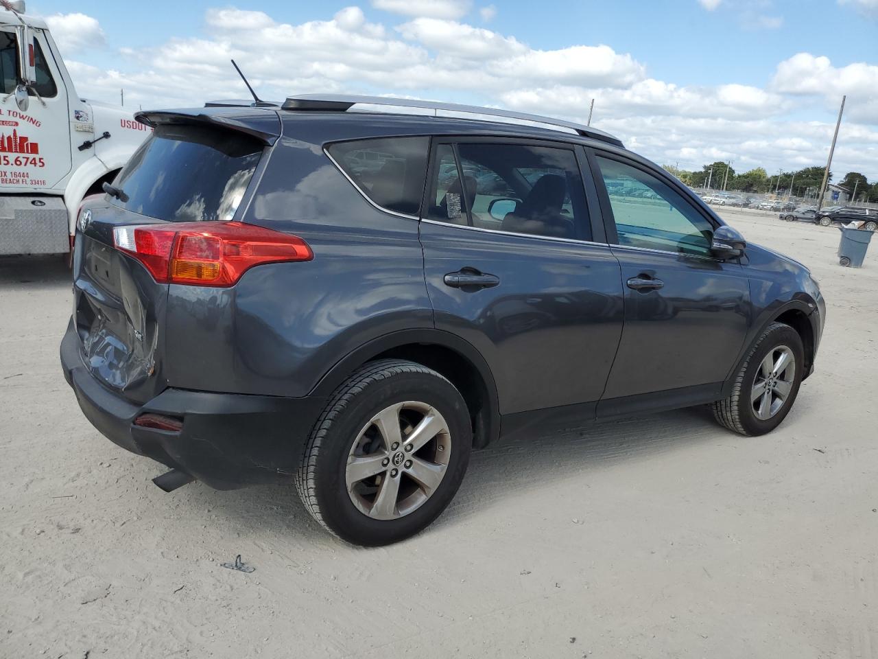 2015 Toyota RAV 4 - Image 3