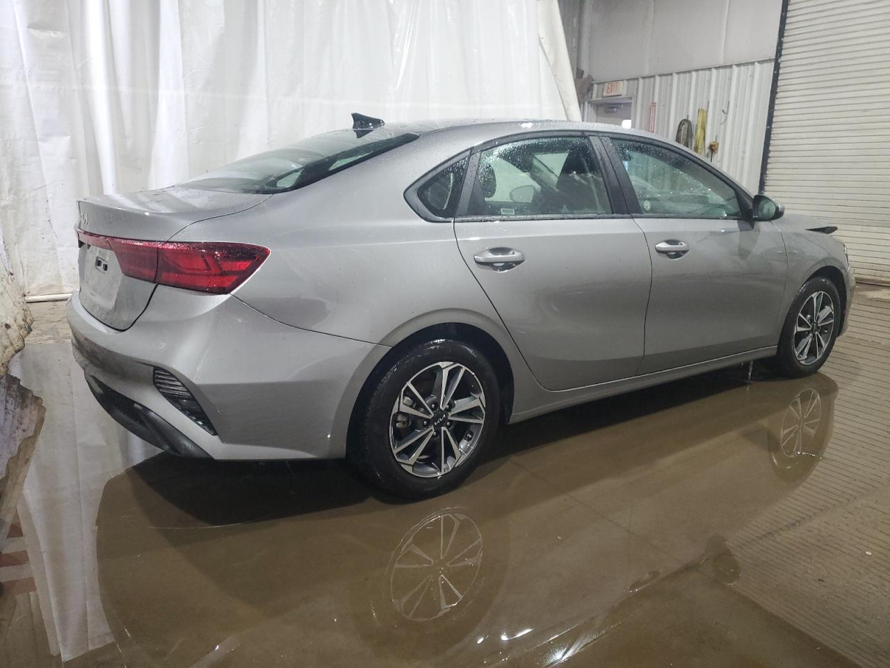 2024 Kia Forte - Image 3