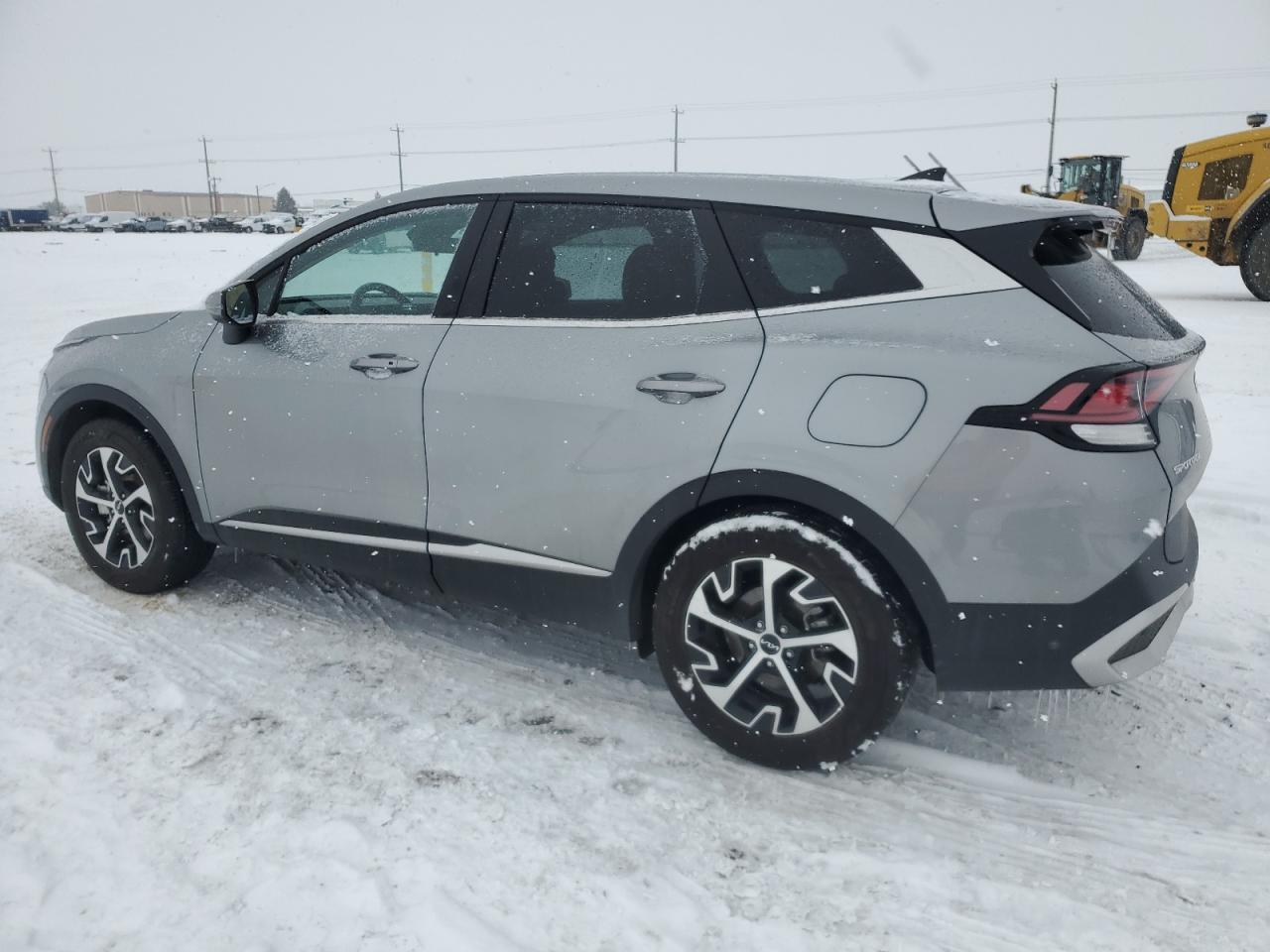 2024 Kia Sportage - Image 2