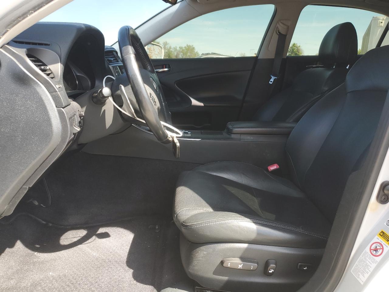 2009 Lexus IS - Image 7