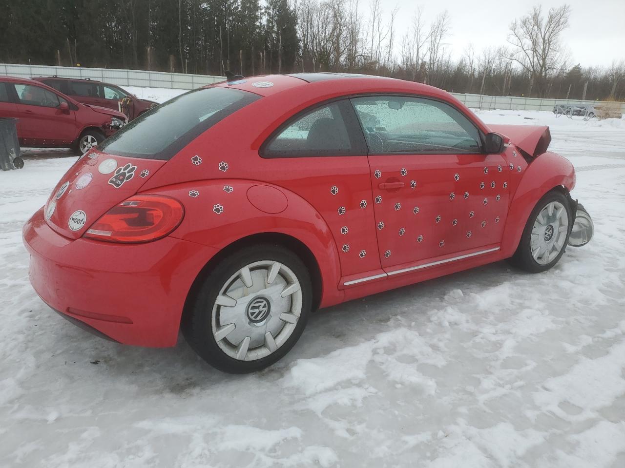 2012 Volkswagen Beetle - Image 3