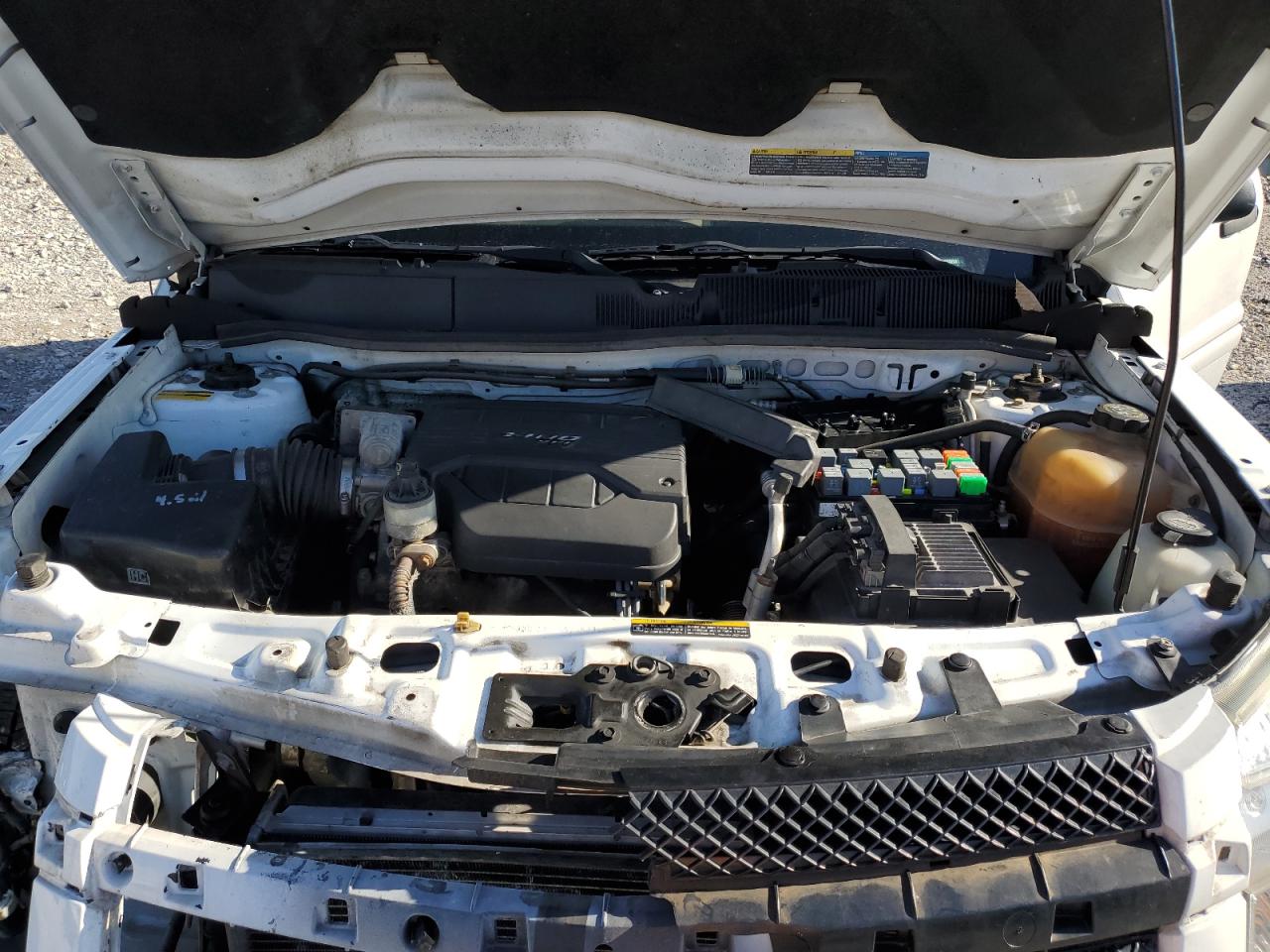 2005 Chevrolet Equinox - Image 11