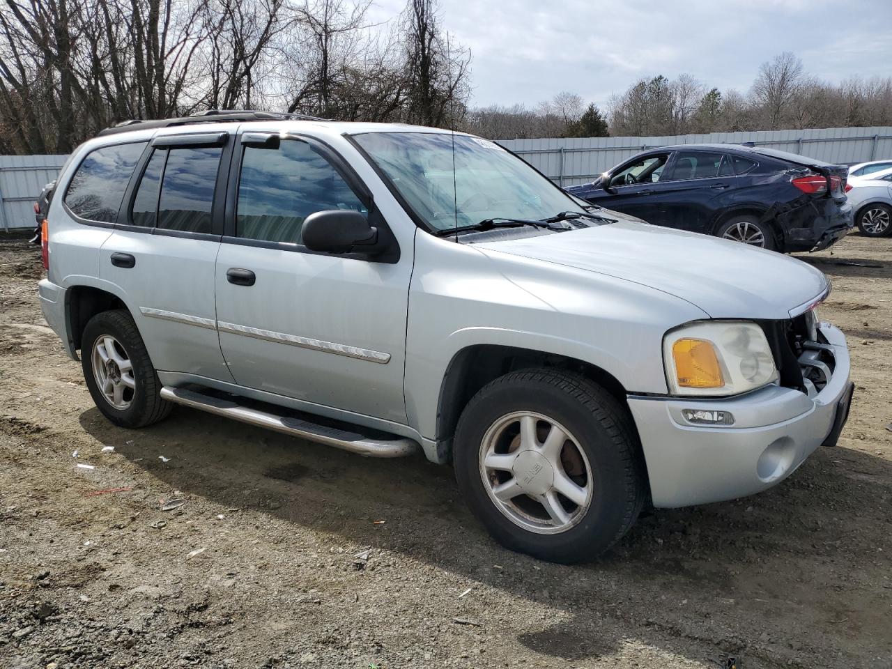 2007 GMC Envoy - Image 4