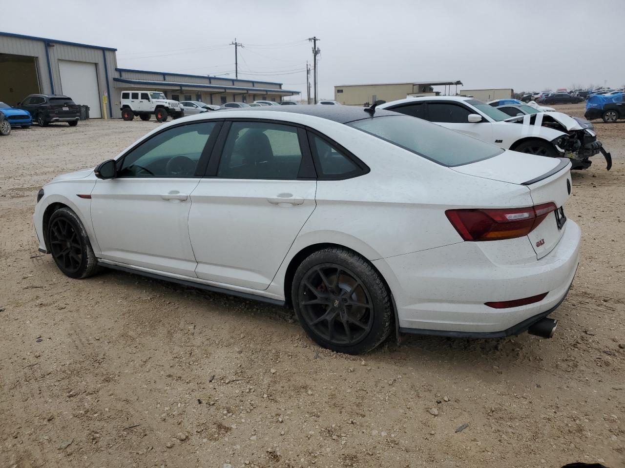 2019 Volkswagen Jetta - Image 2