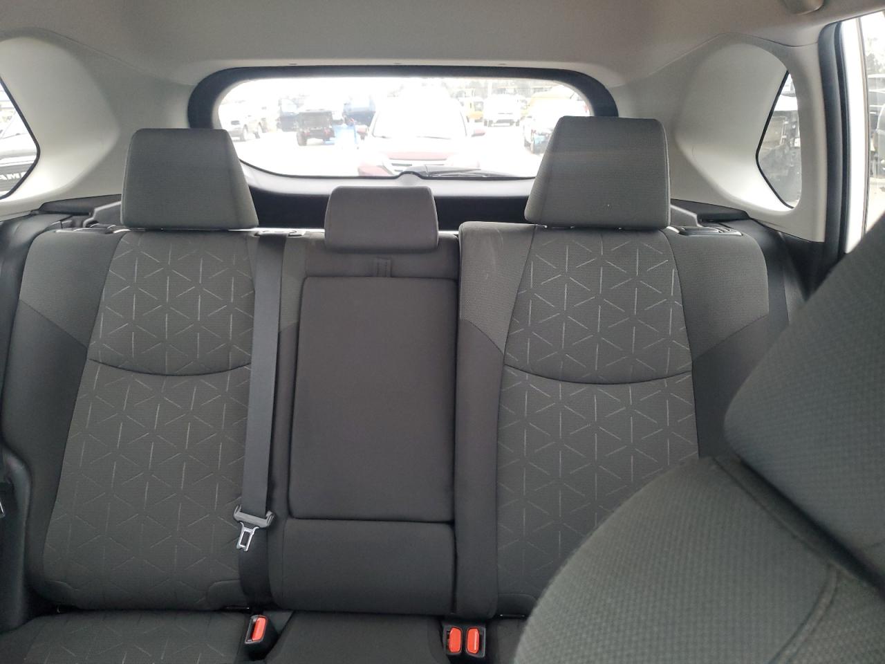 2022 Toyota RAV 4 - Image 10