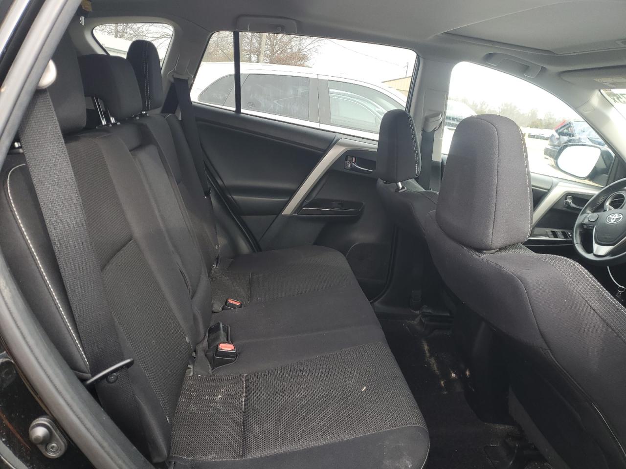 2018 Toyota RAV 4 - Image 11