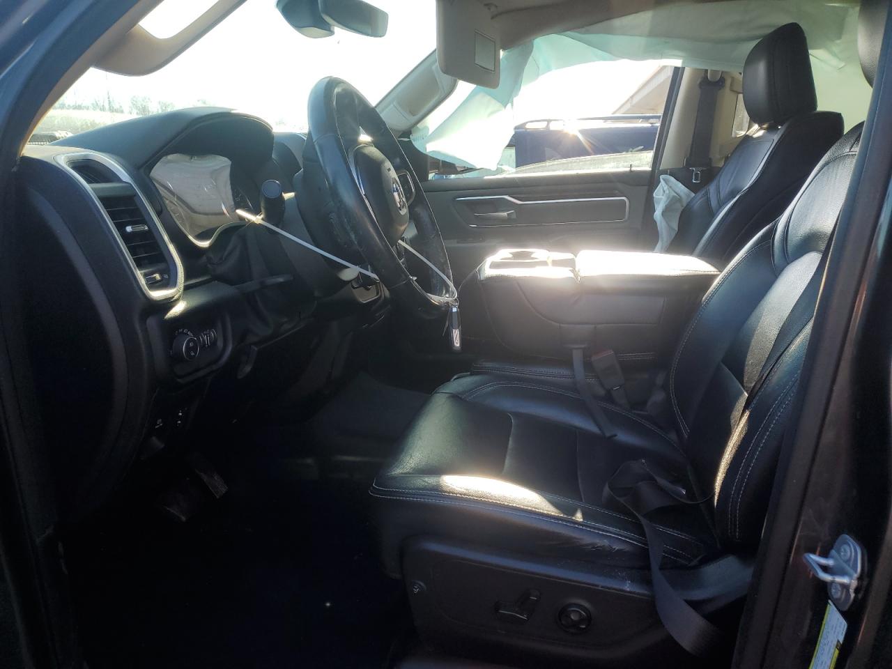 2019 RAM 1500 - Image 7