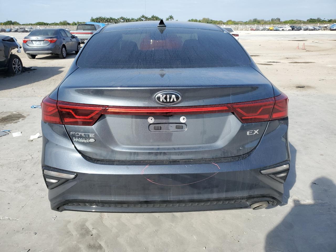 2020 Kia Forte - Image 6