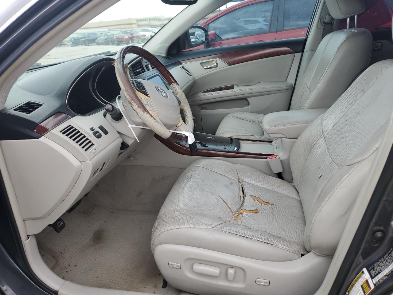 2011 Toyota Avalon - Image 7
