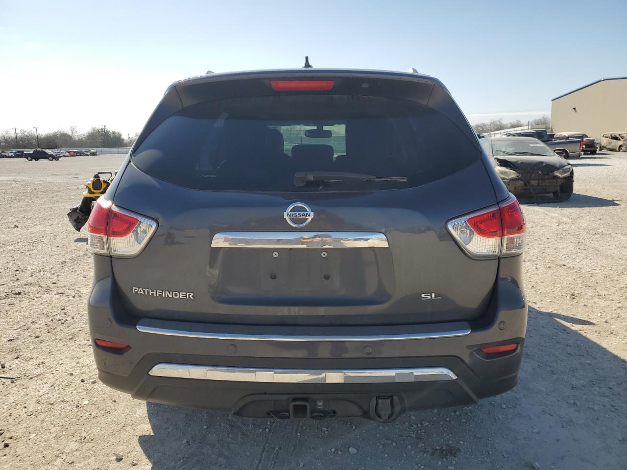 2014 Nissan Pathfinder - Image 6