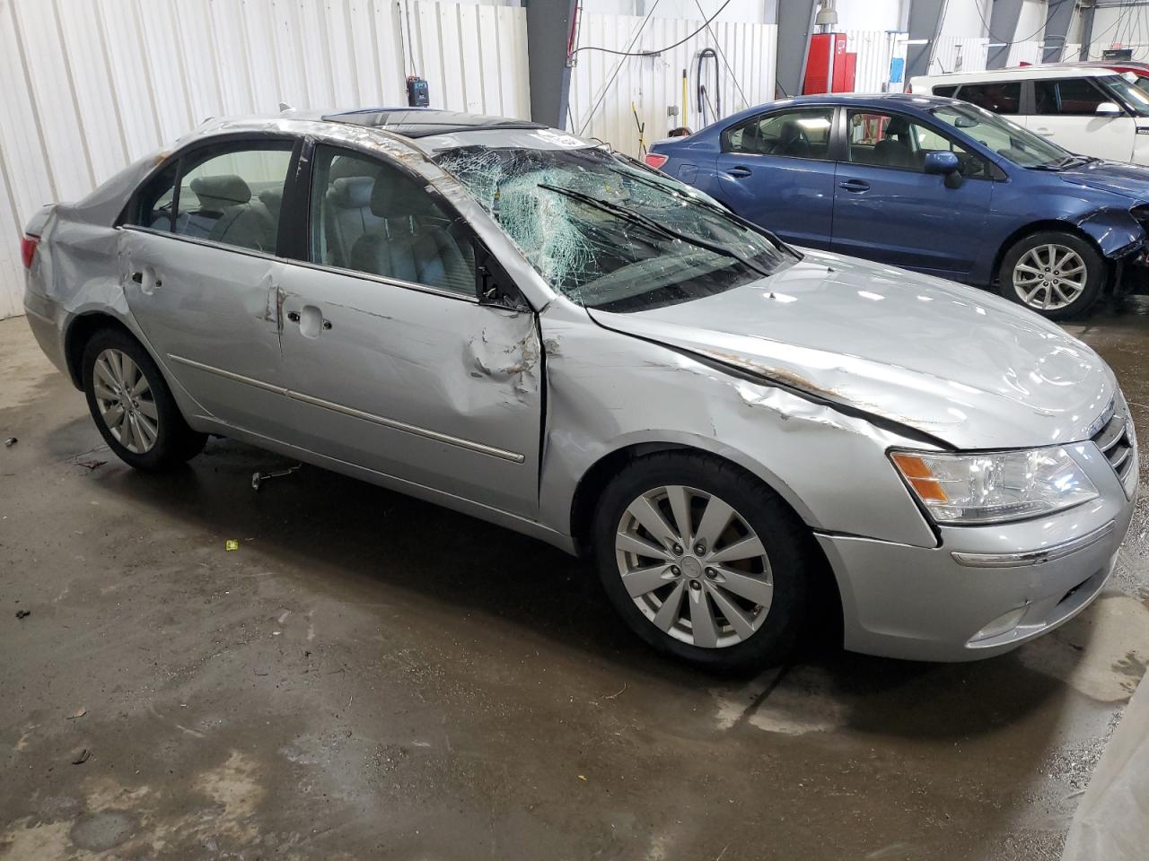 2009 Hyundai Sonata - Image 4