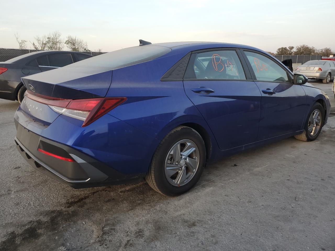2024 Hyundai Elantra - Image 3