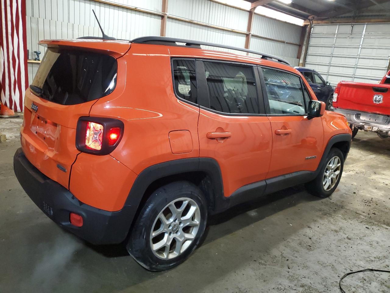 2015 Jeep Renegade - Image 3