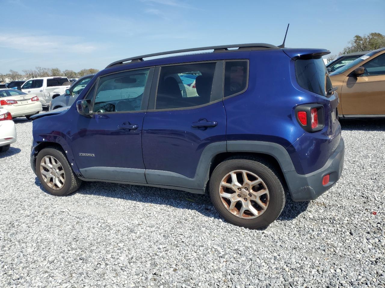 2018 Jeep Renegade - Image 2