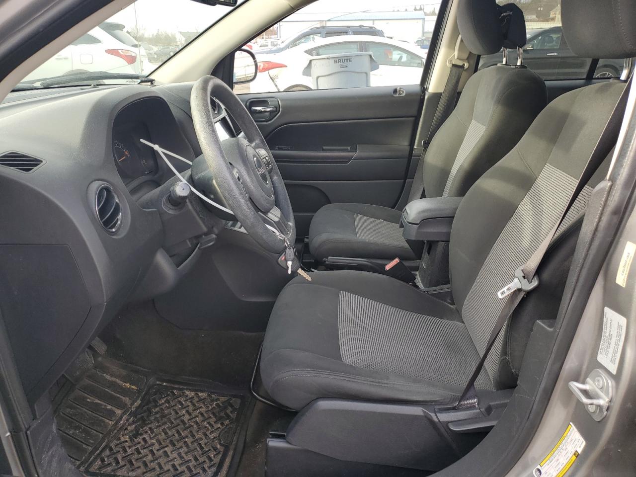 2016 Jeep Compass - Image 7