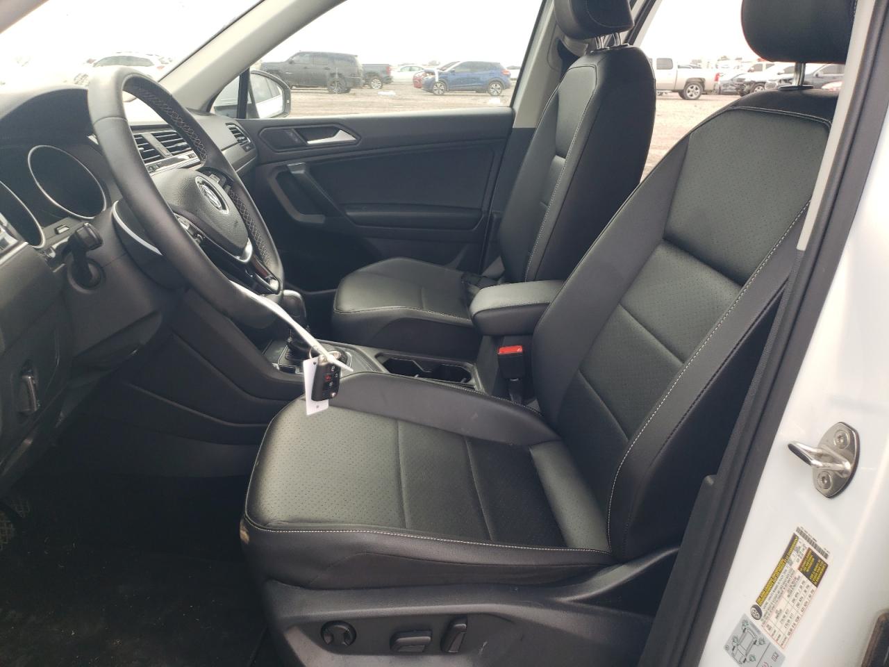 2021 Volkswagen Tiguan - Image 7